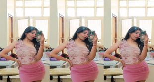 Beautiful Sexy Hot Indian Babe Showing