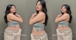 Horny Office Girl Sucking Dick Threesame