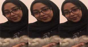 Sexy Horny Hijabi Smoking Wife