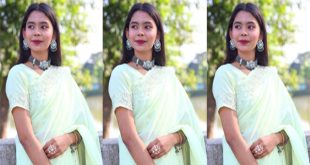 Horny GF Pressing Boobs,Giving BJ Outdoor To BF