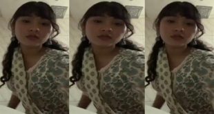 Sexy Horny Gf Showing Fingering