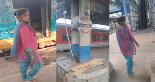 Desi Maal Showing Boobs And Pussy In Bathroom