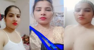 Beautiful Bhabi Showing Videos