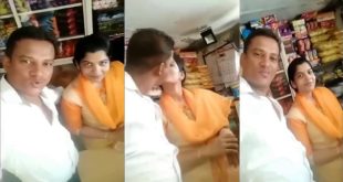 Famous Shop Keeper Affair With – Hot Bhabhi Smooching Hard
