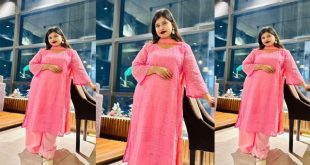 Beautiful Horny Chubby Girl Fingering